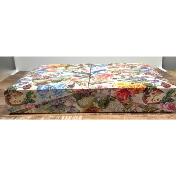 Floral Stationery Gift Box With 30 Blank Floral Cards & Matching Envelopes - Picture 2 of 5